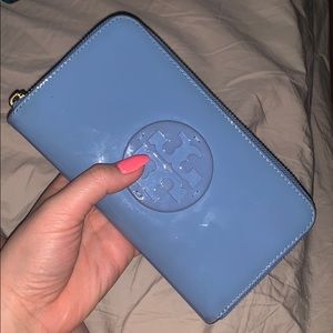 Light blue tory wallet 💛